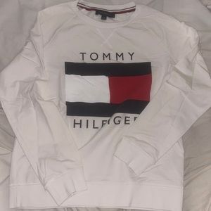 tommy hilfiger crewneck